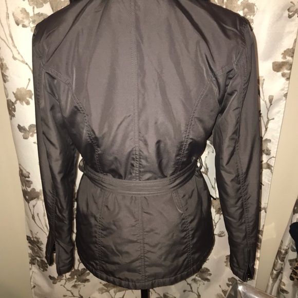 New Arrival “Gallery” Mid size small winter coat - Picture 3 of 7